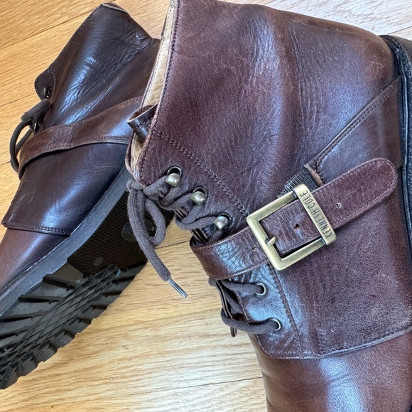 Kenneth Cole boots with side buckle vintage